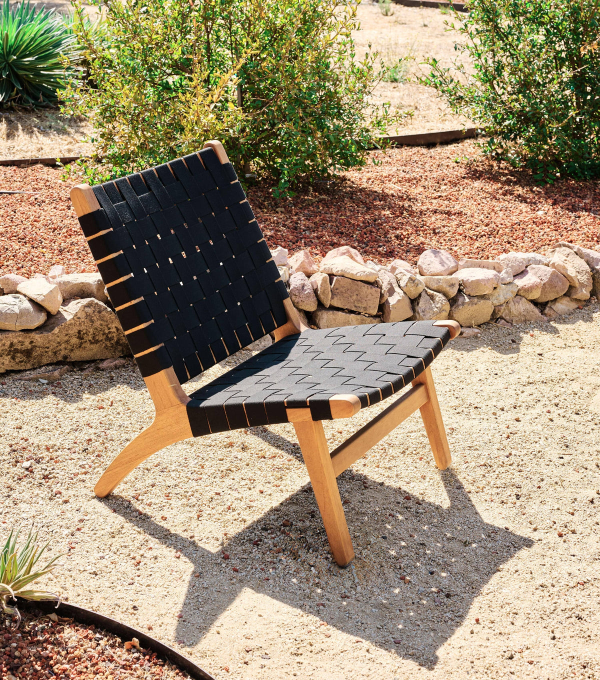 Sealed Teak / 2" Black Straps